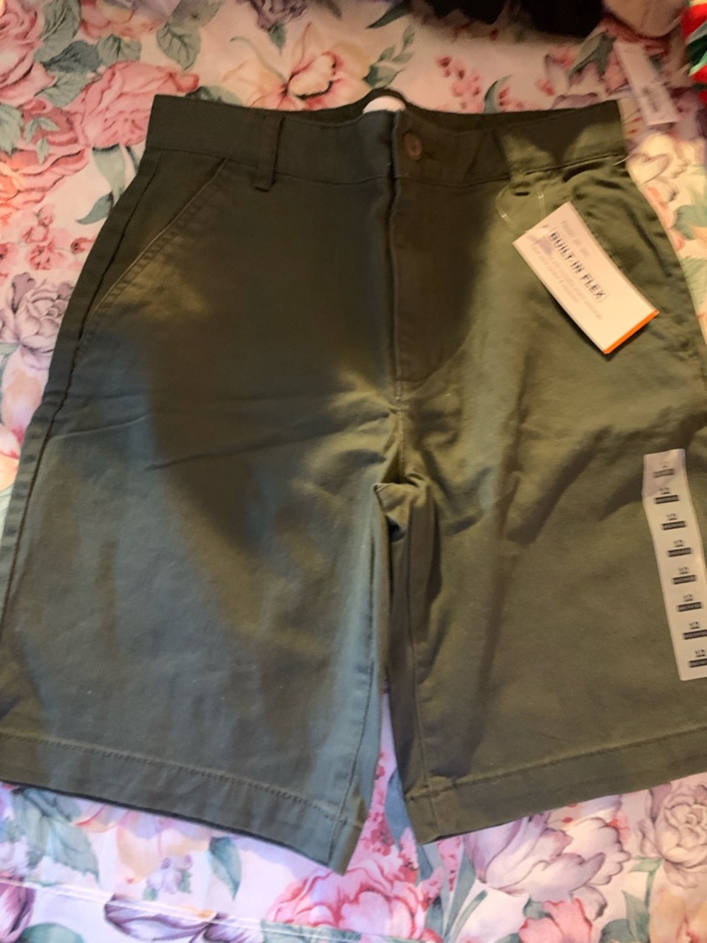 Old Navy Boys Olive Green Stretch Chino Shorts Size 12 - Picture 2 of 11